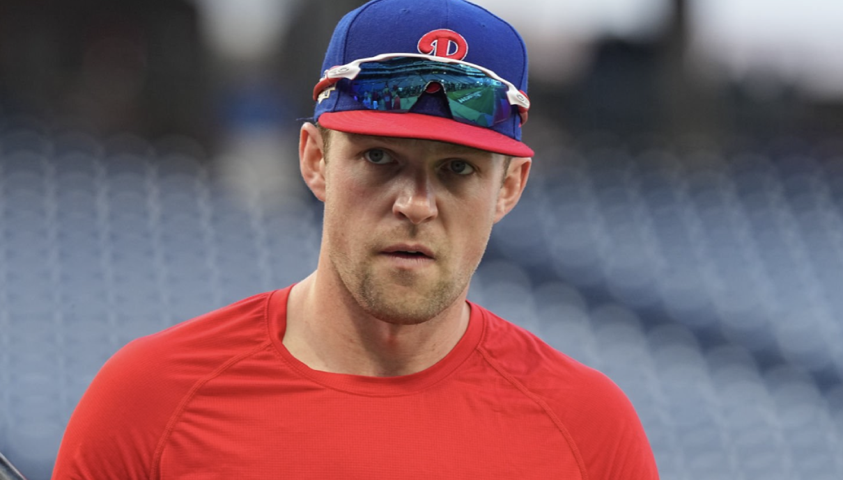 Rhys Hoskins suffers torn ACL, set to miss entire 2023 season – Philly  Influencer